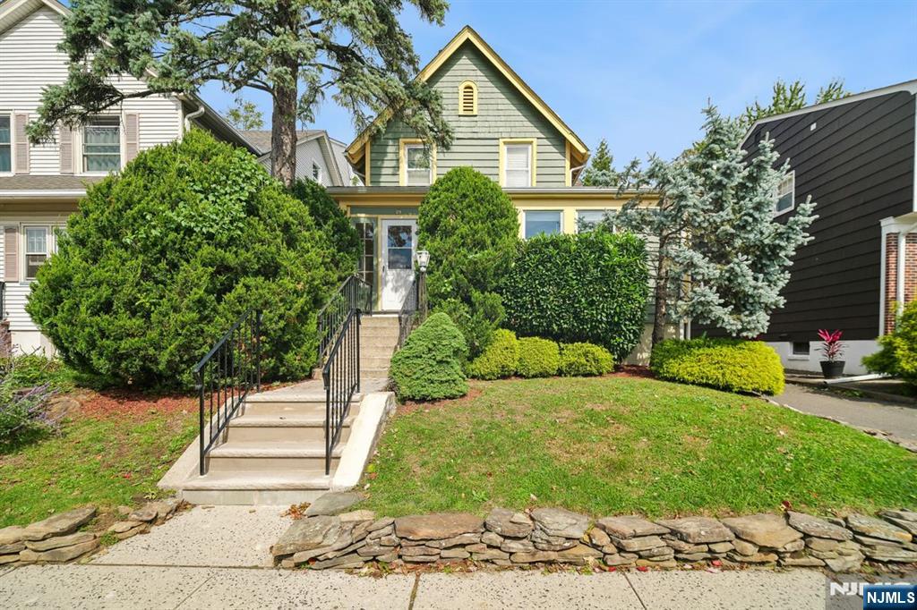 29 Brookfield Road 1st Fl