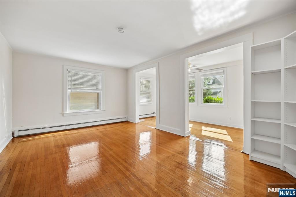 29 Brookfield Road 1st Fl Property Photo 5