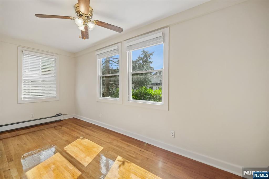 29 Brookfield Road 1st Fl Property Photo 6