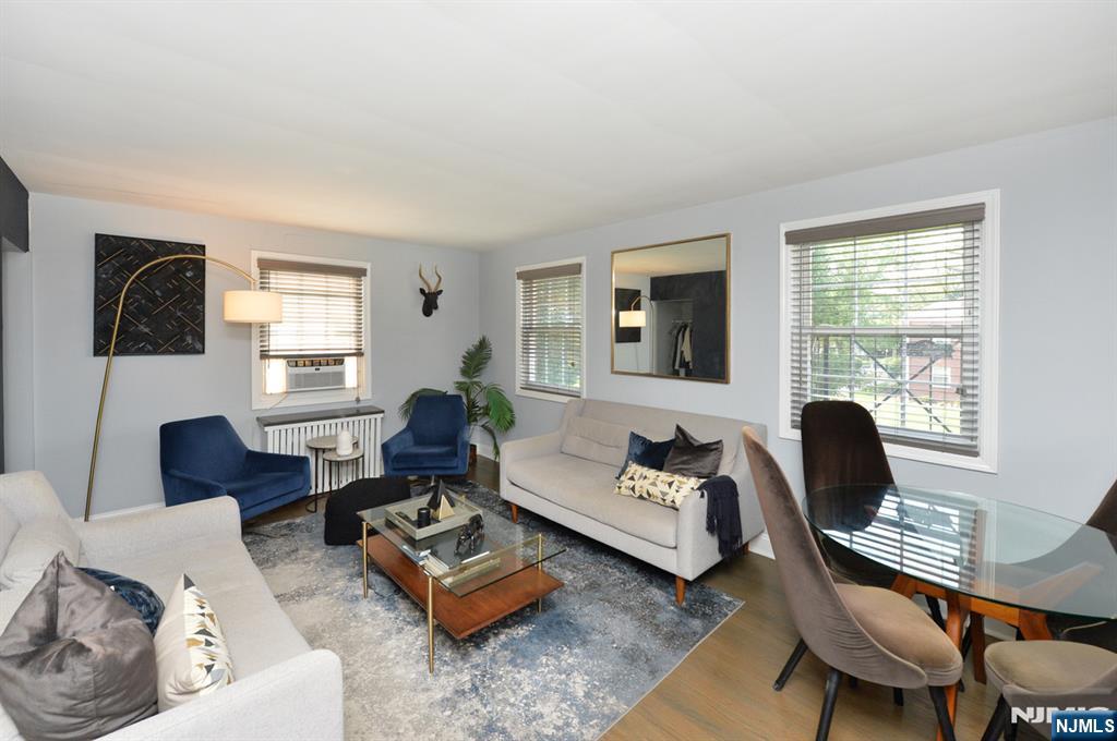63 W Hudson Avenue C Property Photo 7