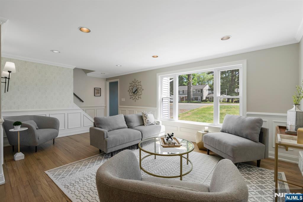 20 W Saddle River Road