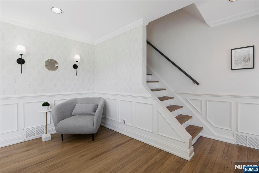 20 W Saddle River Road Property Photo 6