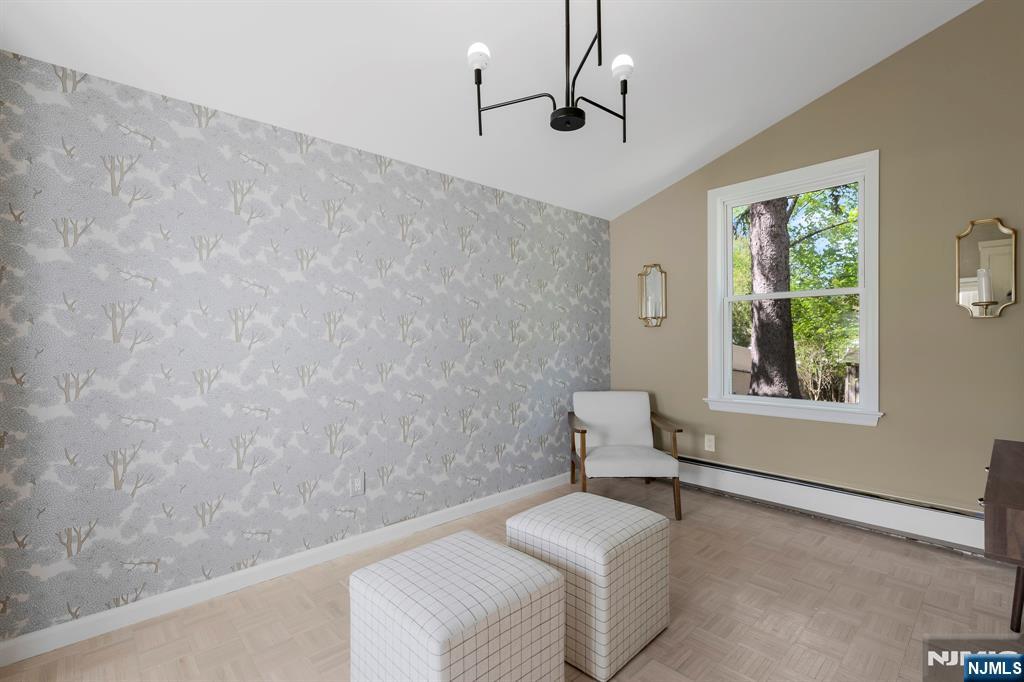 20 W Saddle River Road Property Photo 16