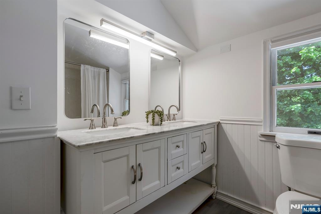 20 W Saddle River Road Property Photo 28