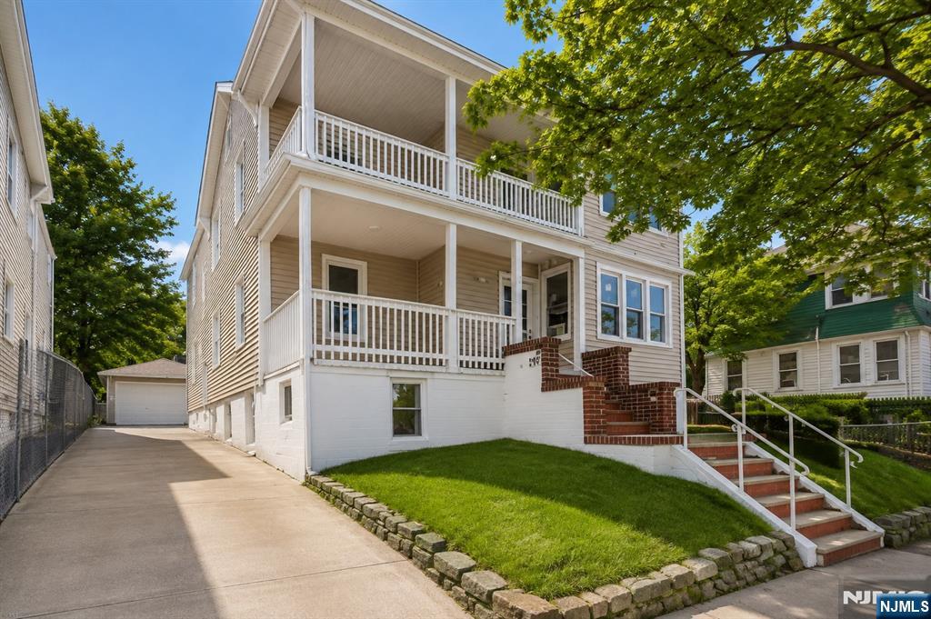 72 Sunset Avenue Property Photo 1