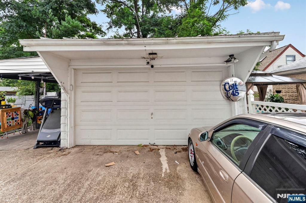 336 Trenton Avenue Property Photo 28