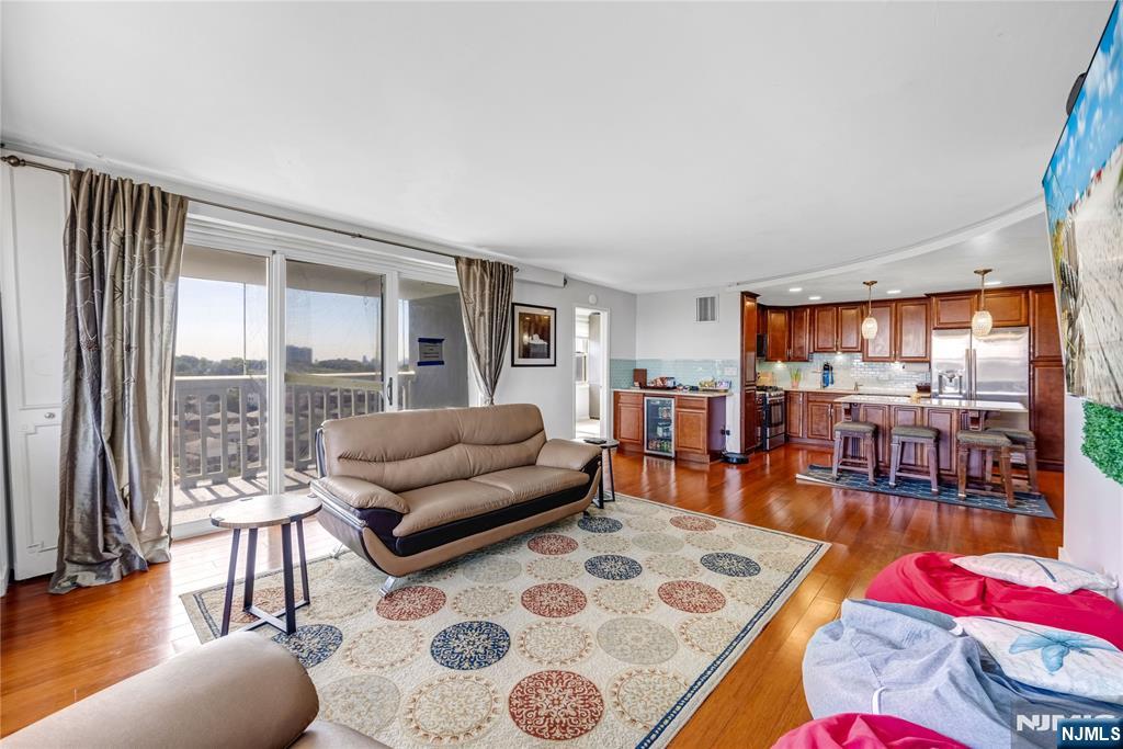 555 North Avenue 11e Property Photo 7