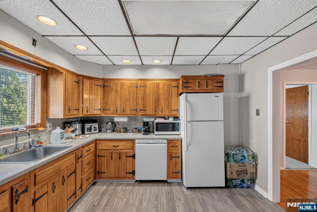 130 Rowland Avenue Property Photo 3