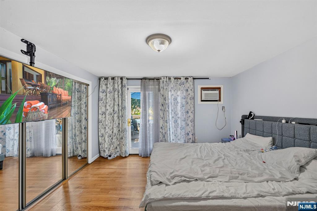 130 Rowland Avenue Property Photo 14