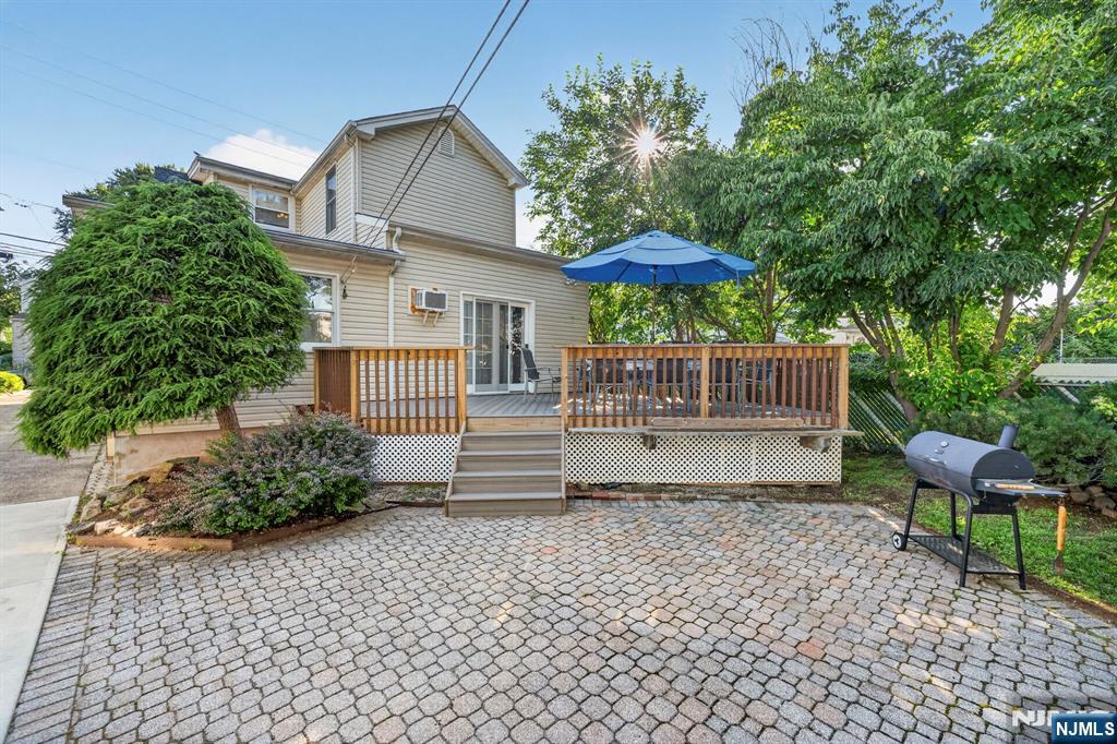 130 Rowland Avenue Property Photo 21