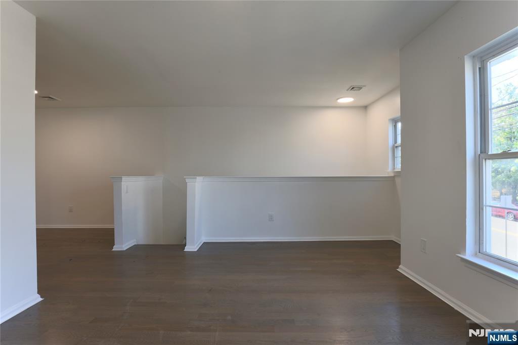 586 15th Avenue Property Photo 10