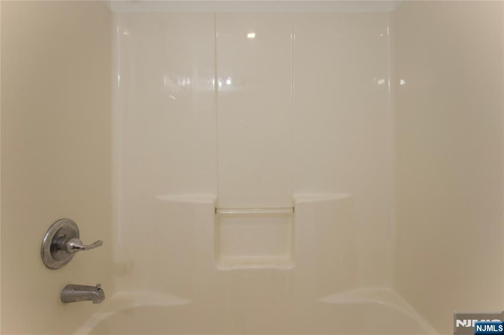 586 15th Avenue Property Photo 20