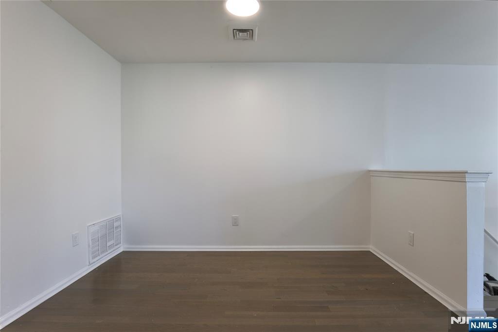 586 15th Avenue Property Photo 25