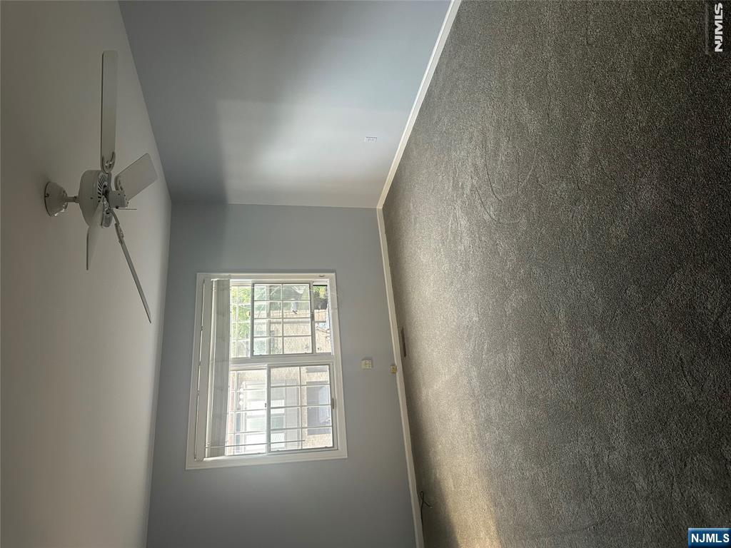 24 Falls Bridge Drive Property Photo 9