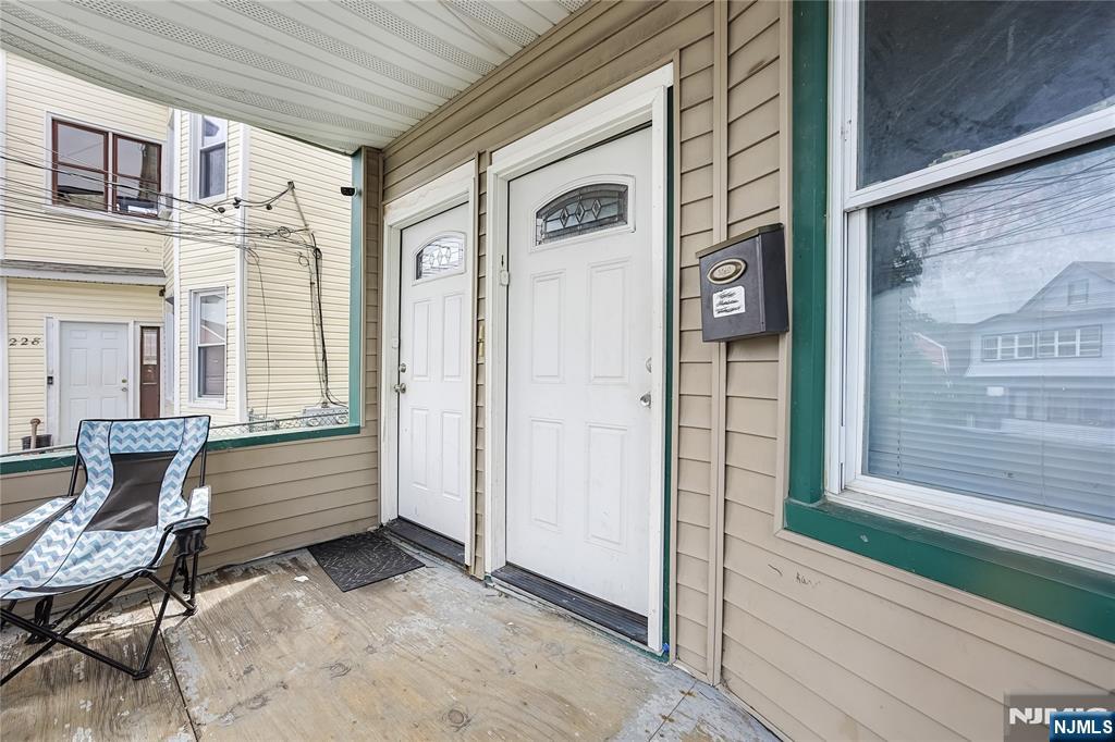 226 Lawrence Street Property Photo 3