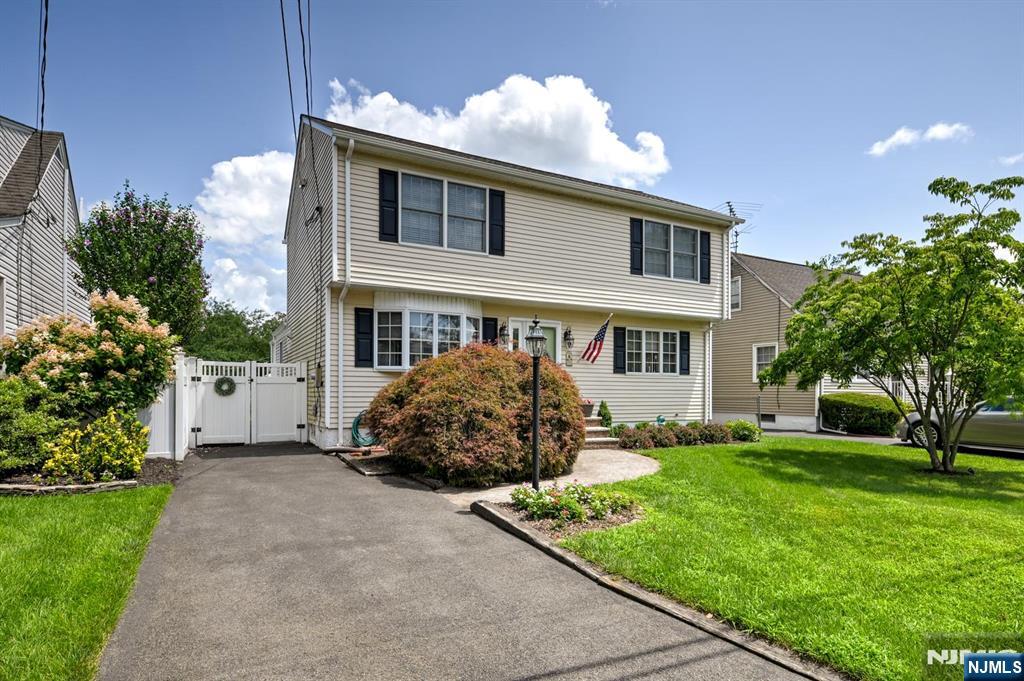 115 Olive Avenue Property Photo 1