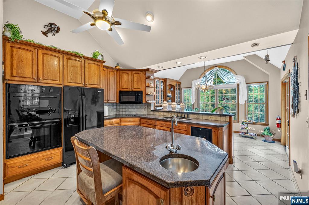 251 Mountain Road Property Photo 14