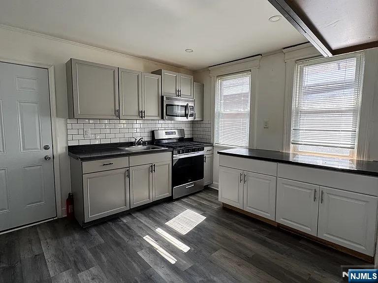 430 Washington Avenue Property Photo 1