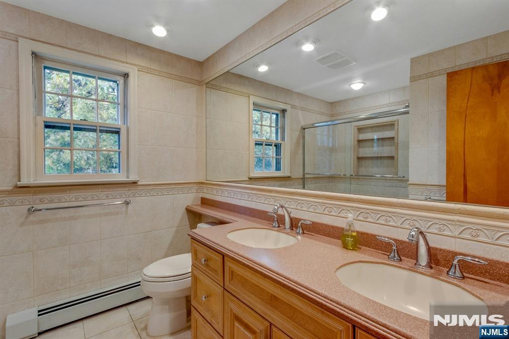 121 Christie Street Property Photo 23
