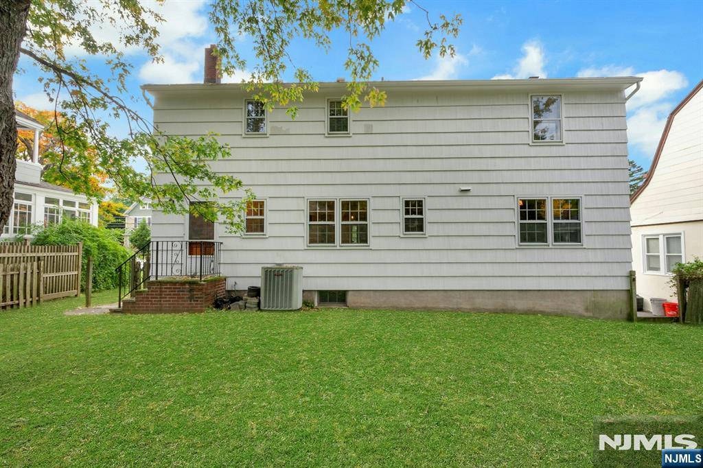 121 Christie Street Property Photo 28