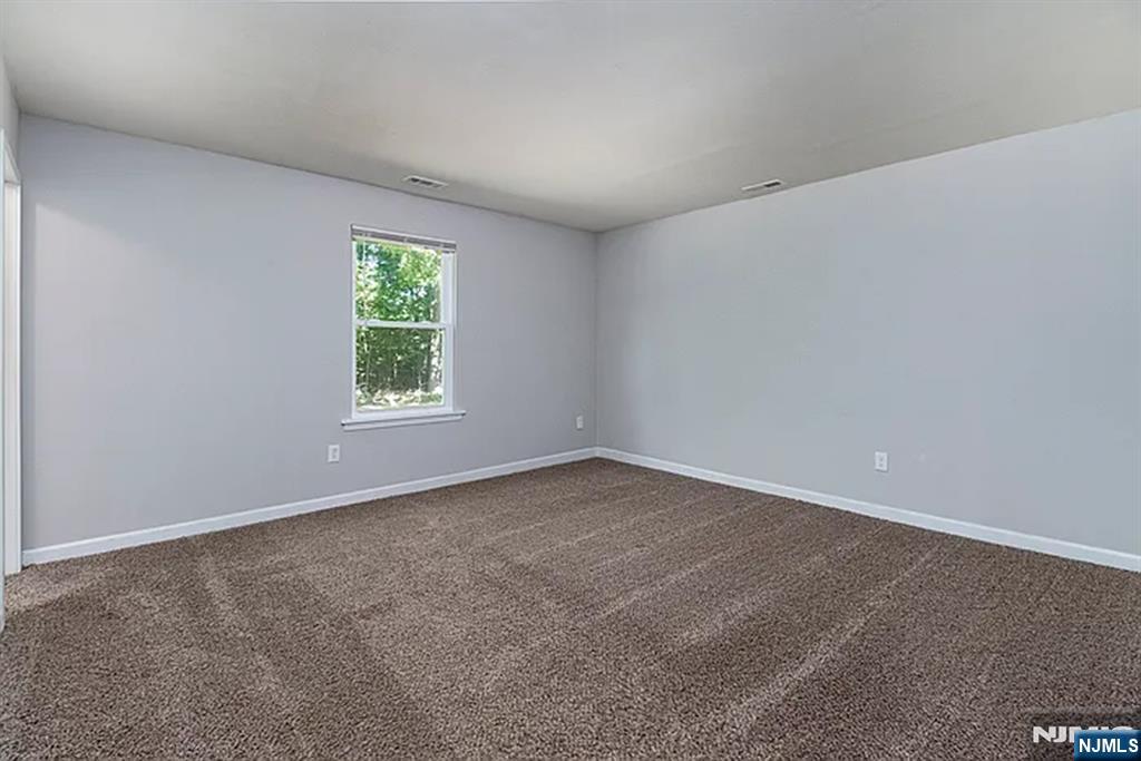 329 Columbia Avenue Property Photo 10