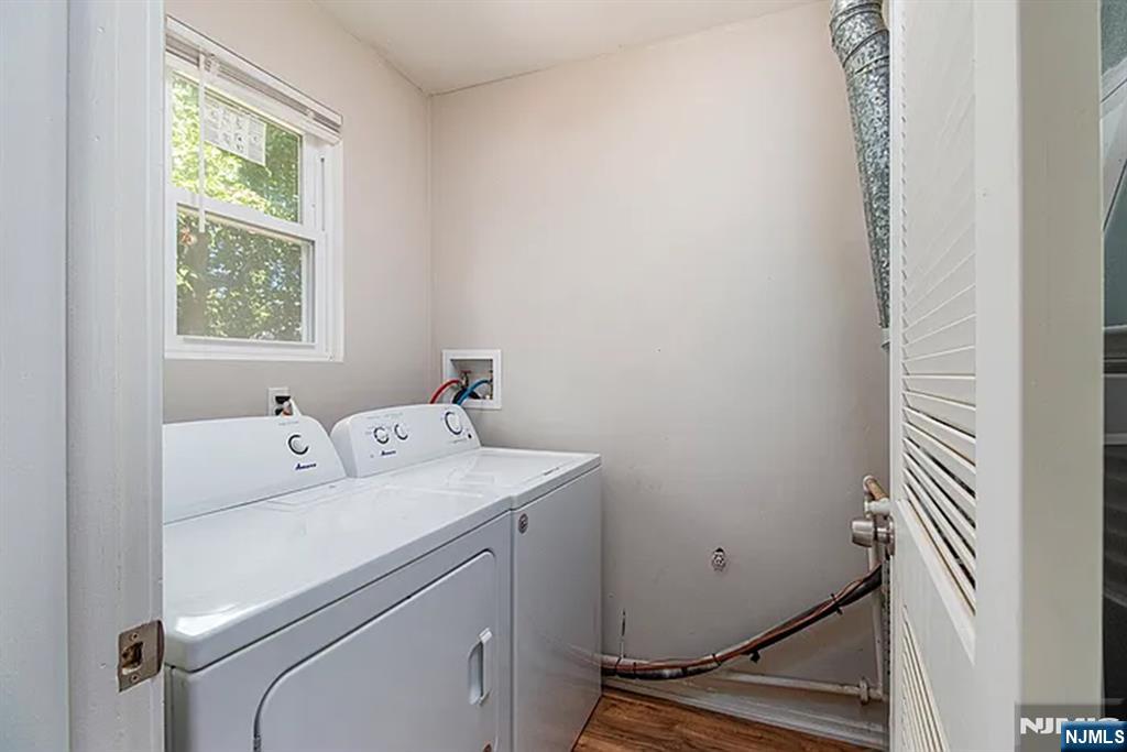 329 Columbia Avenue Property Photo 15