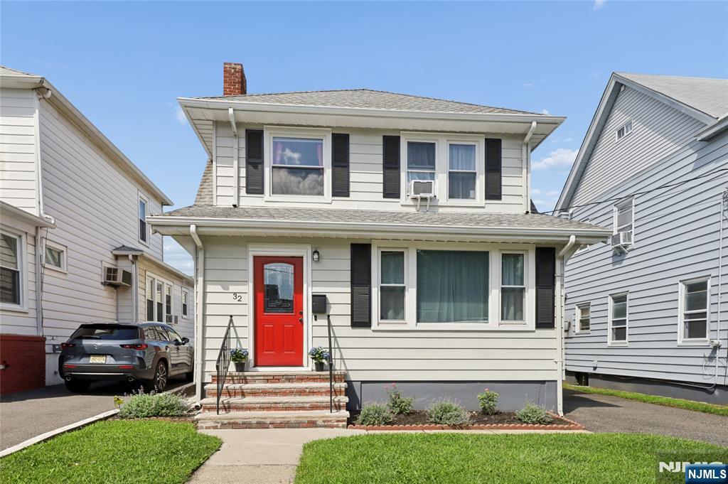32 Barrington Avenue Property Photo 2