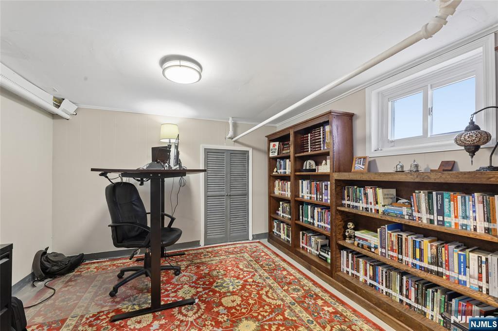 32 Barrington Avenue Property Photo 42