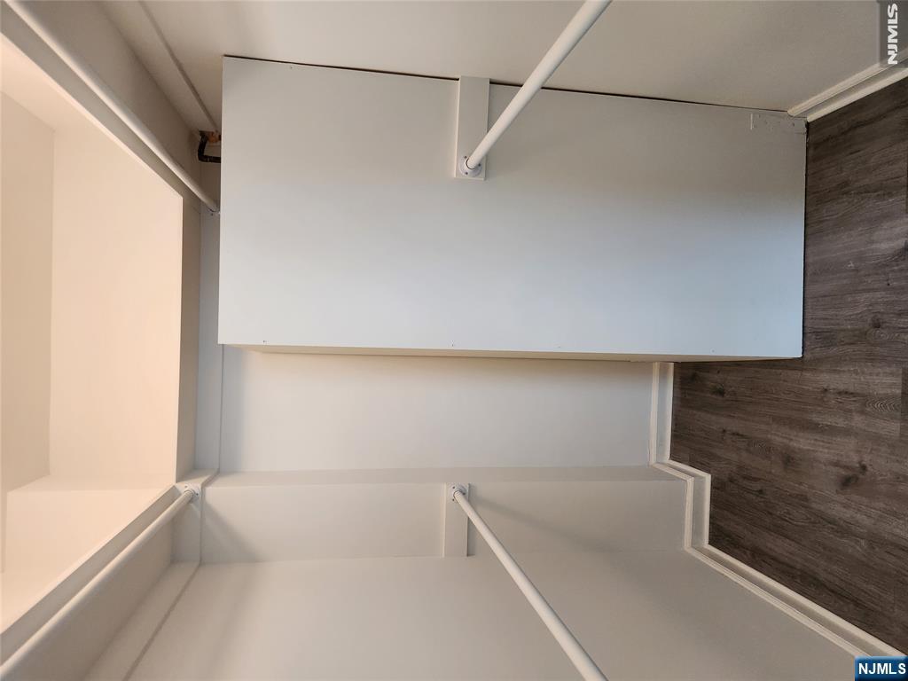 399 11th Street 302 Property Photo 6