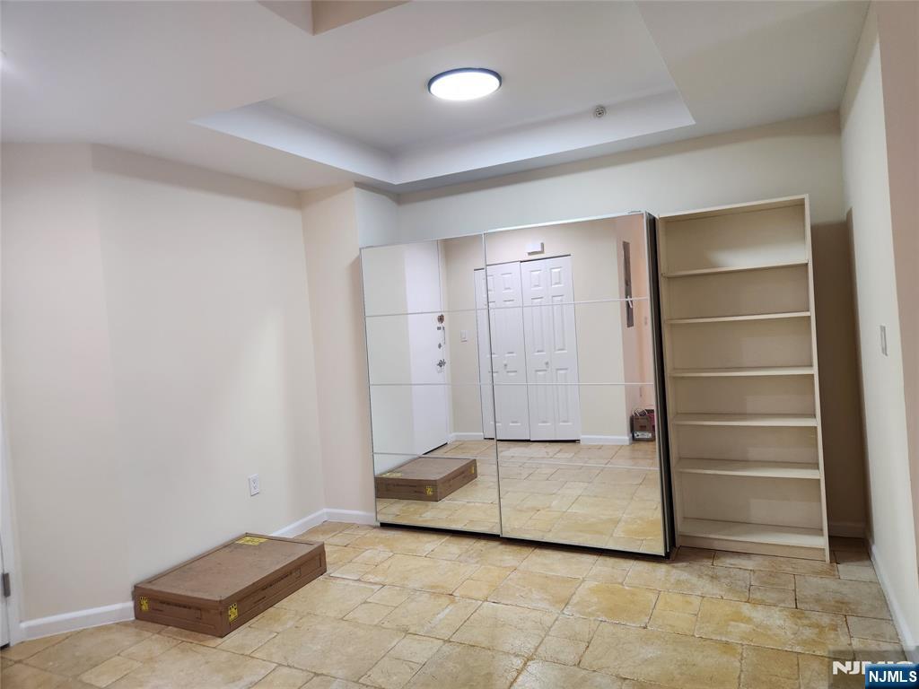 399 11th Street 302 Property Photo 9