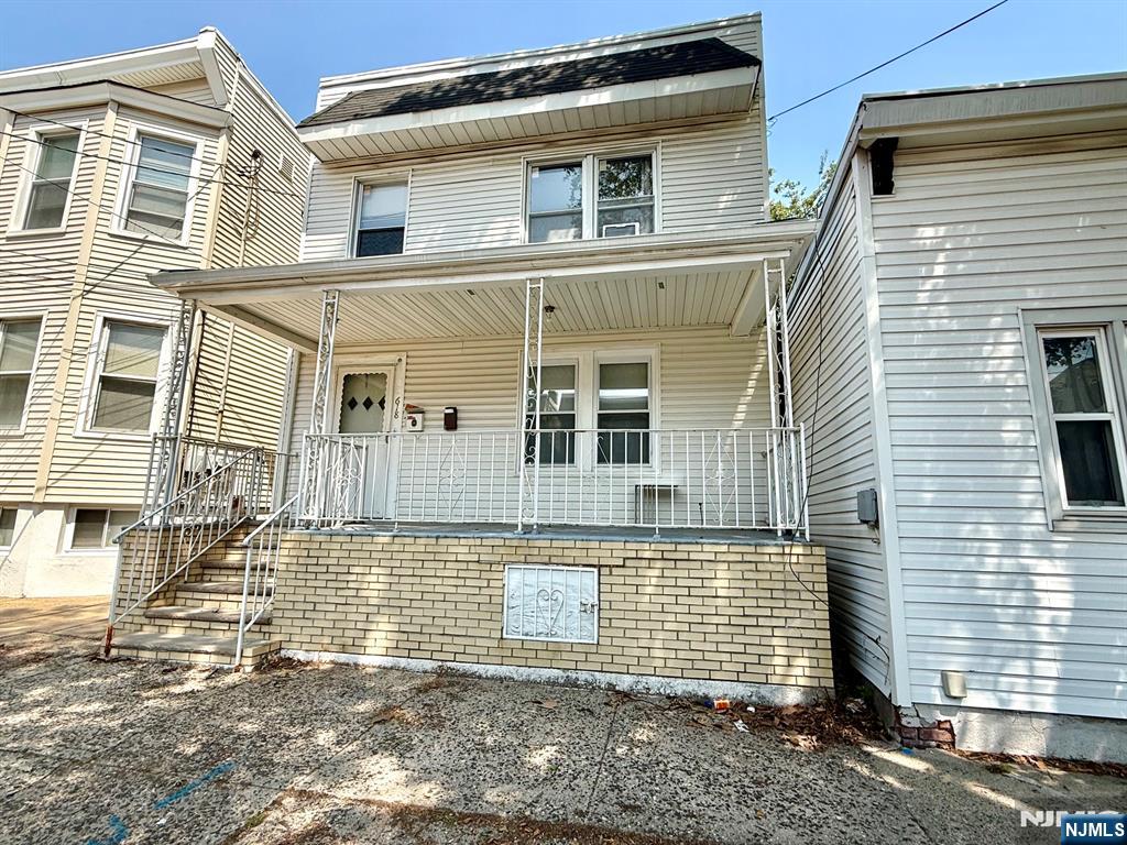 618 JERSEY Street 2 Property Photo 1