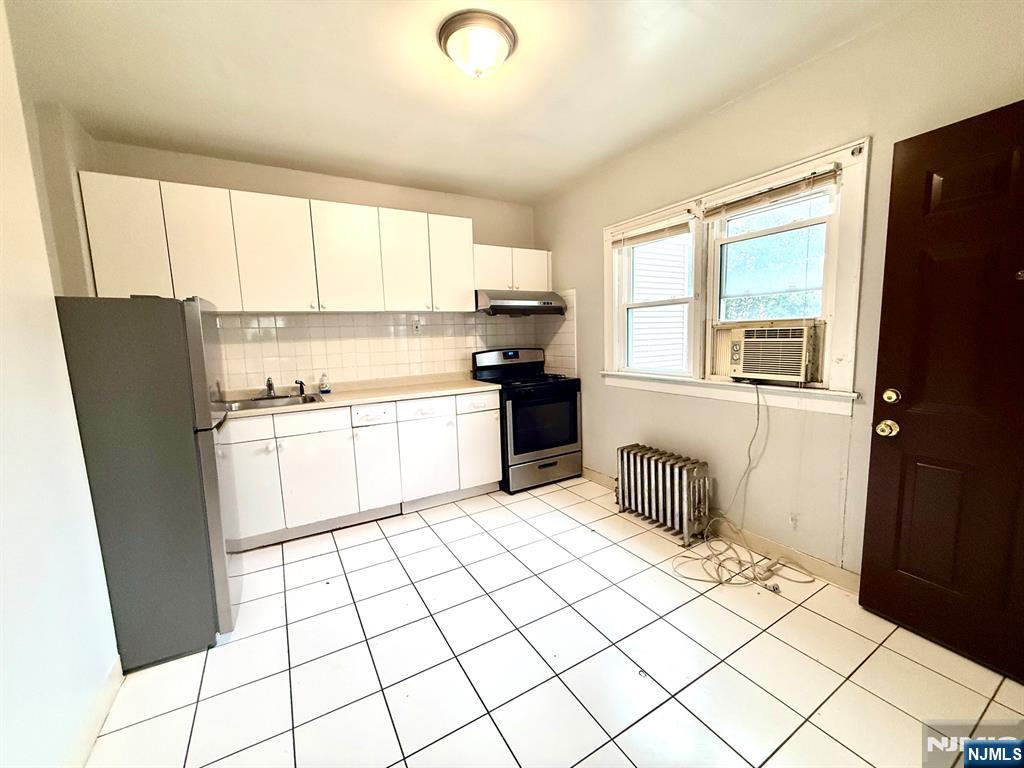 618 Jersey Street 2 Property Photo 7