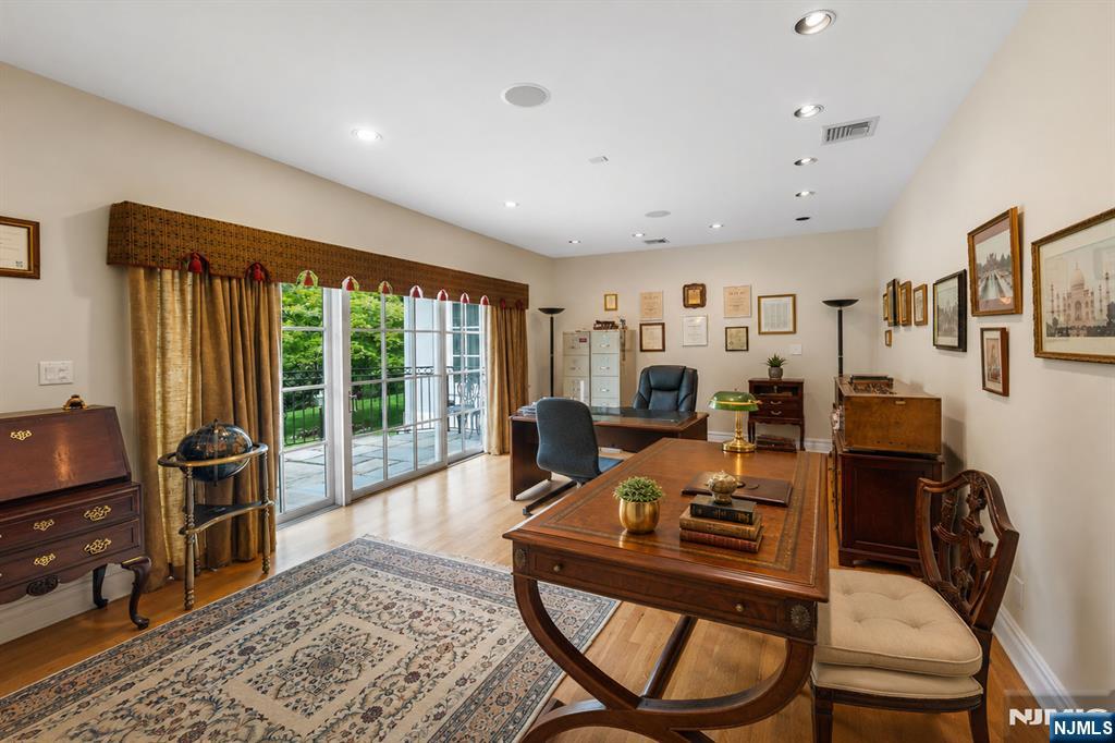 38 Bridle Way Property Photo 39