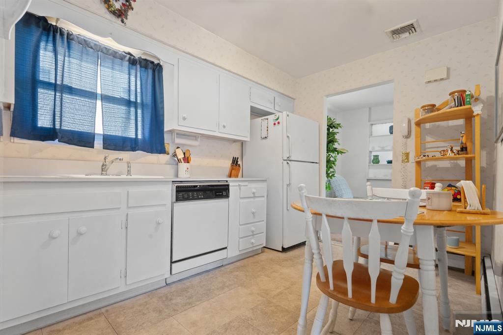 74 Farmingdale Road Property Photo 11