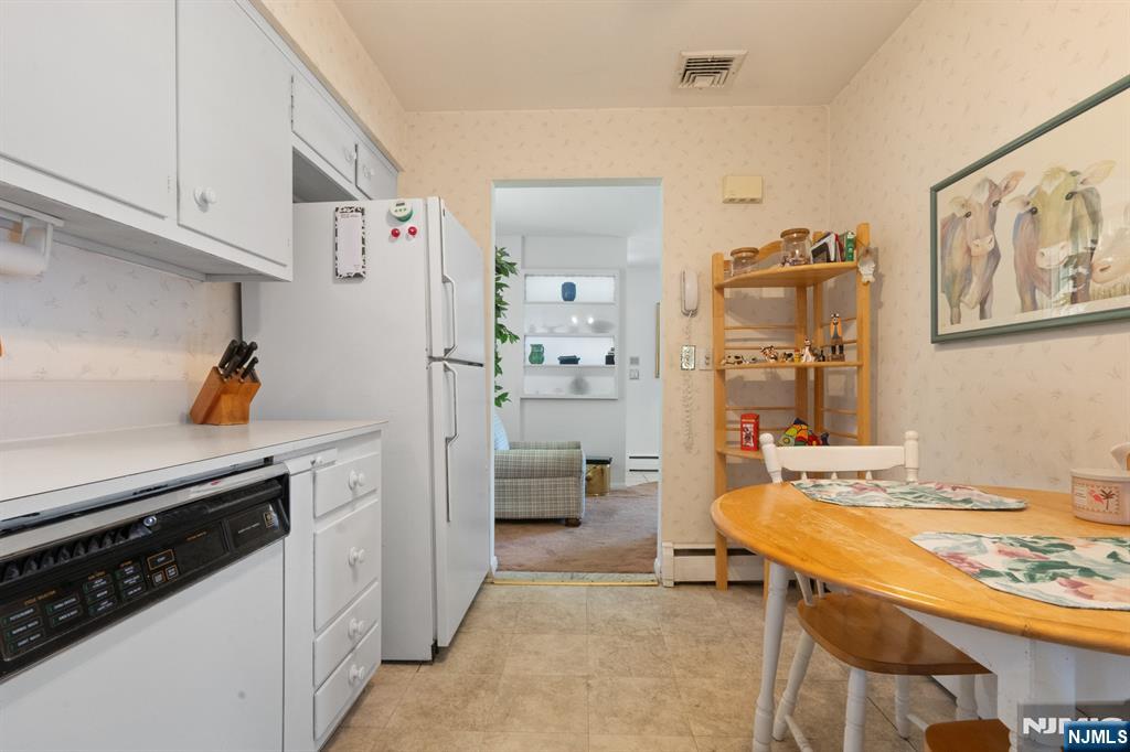 74 Farmingdale Road Property Photo 12