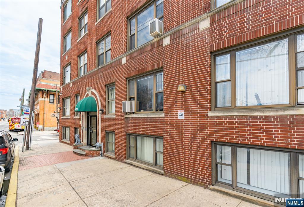 1870 John F Kennedy Boulevard 4f Property Photo 2