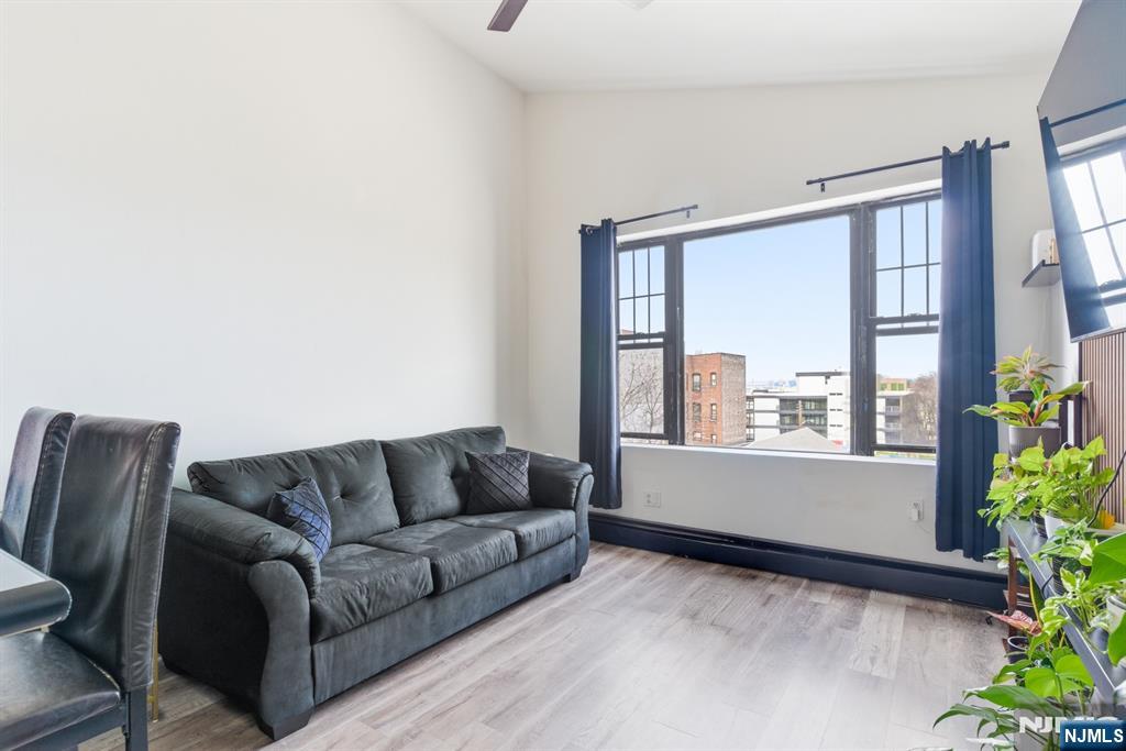1870 John F Kennedy Boulevard 4f Property Photo 5