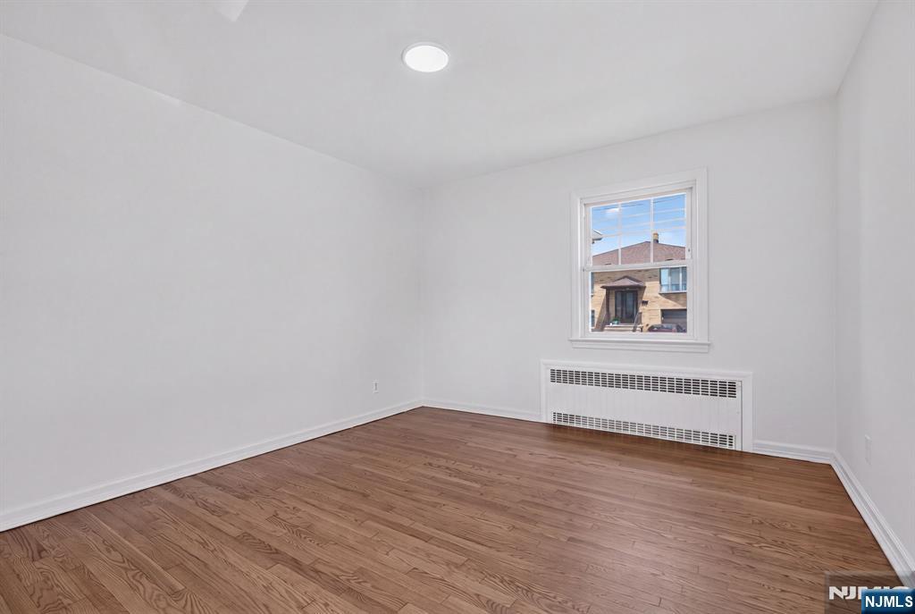 470 Grace Avenue Property Photo 21