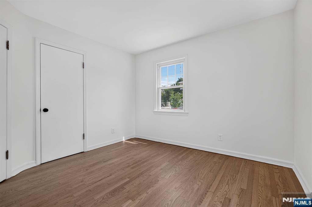 470 Grace Avenue Property Photo 22