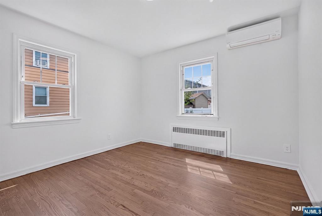 470 Grace Avenue Property Photo 26