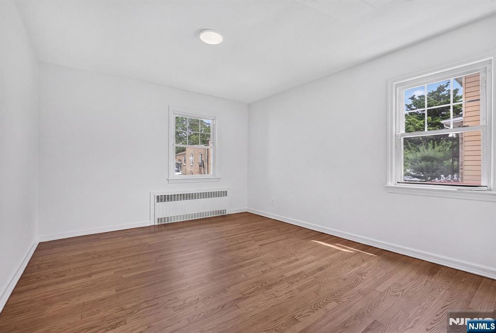 470 Grace Avenue Property Photo 27