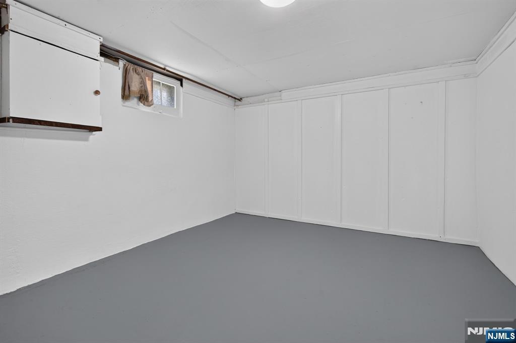 470 Grace Avenue Property Photo 32