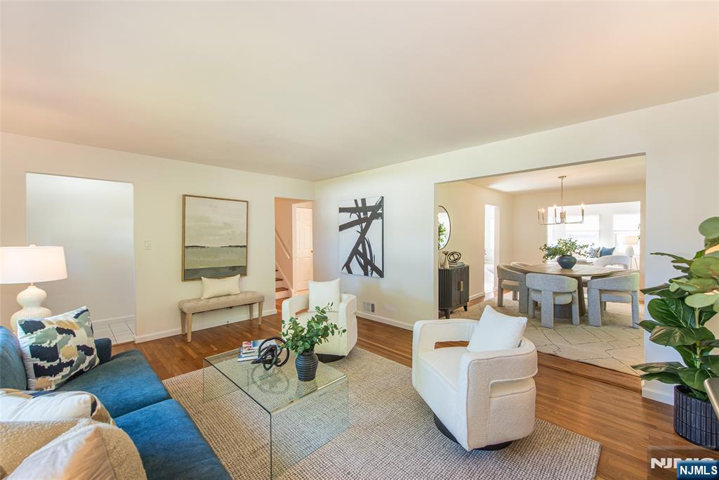 8 Judith Place Property Photo 8
