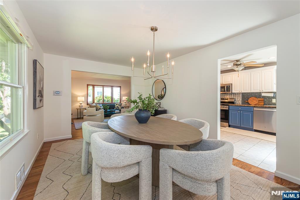 8 Judith Place Property Photo 12