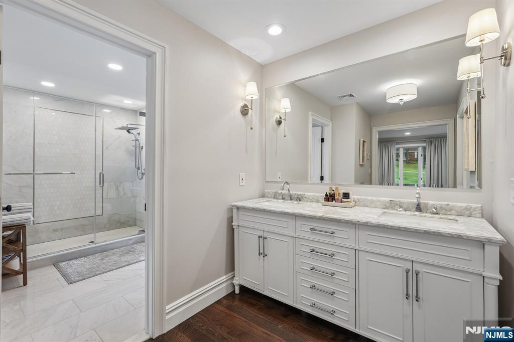 662 Juniper Place Property Photo 17