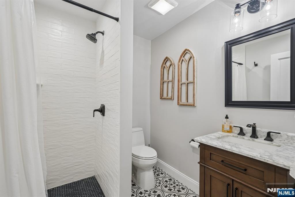 662 Juniper Place Property Photo 28