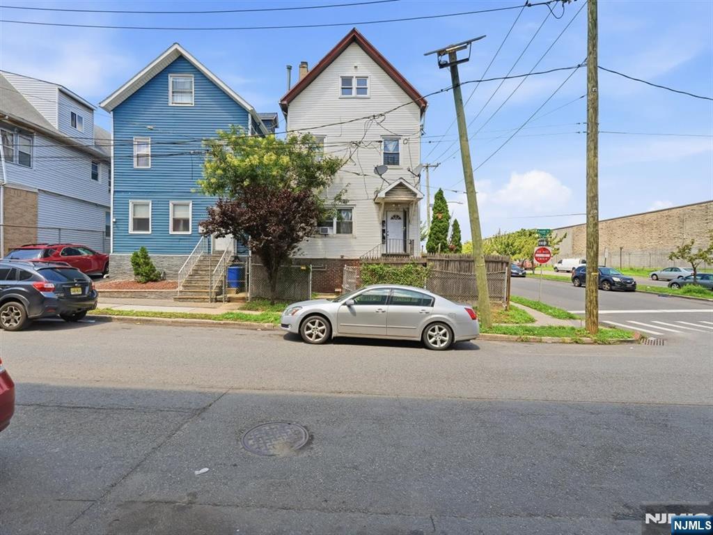 132-134 4th Street Property Photo 1