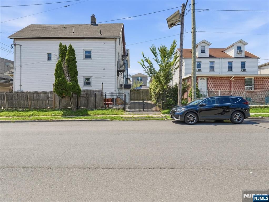 132-134 4th Street Property Photo 25