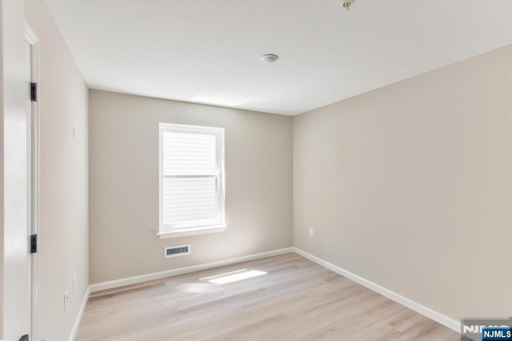 62 Columbia Avenue Property Photo 22
