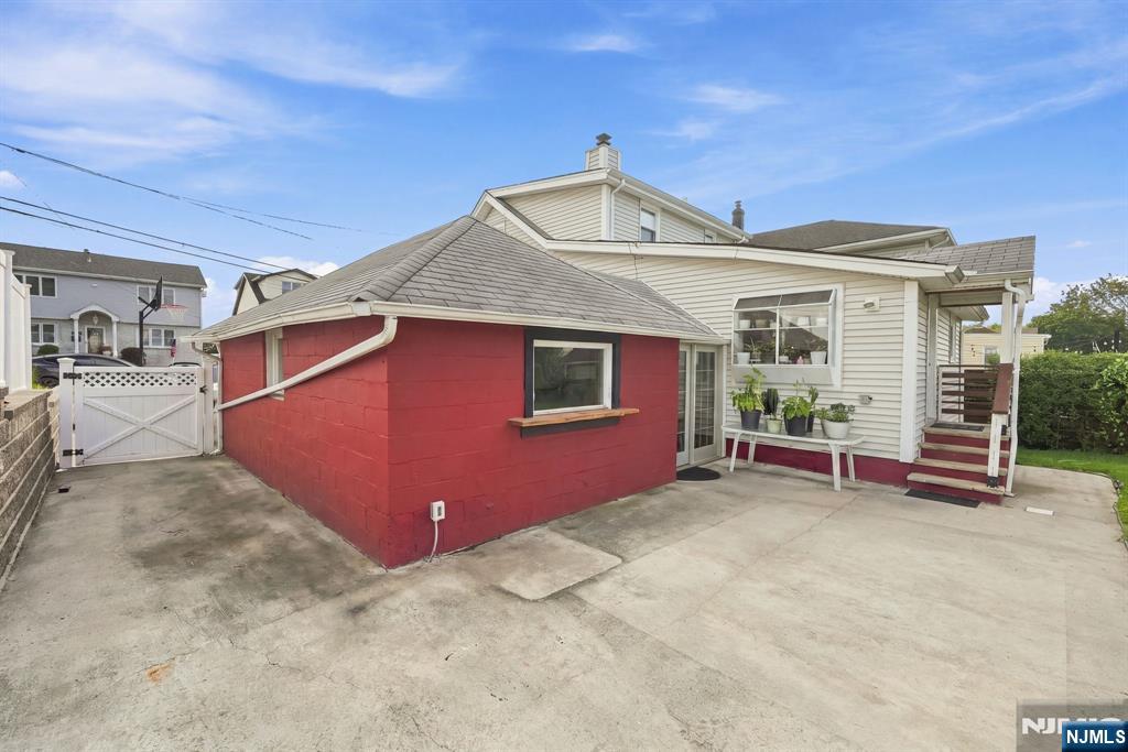 114 Melrose Avenue Property Photo 37